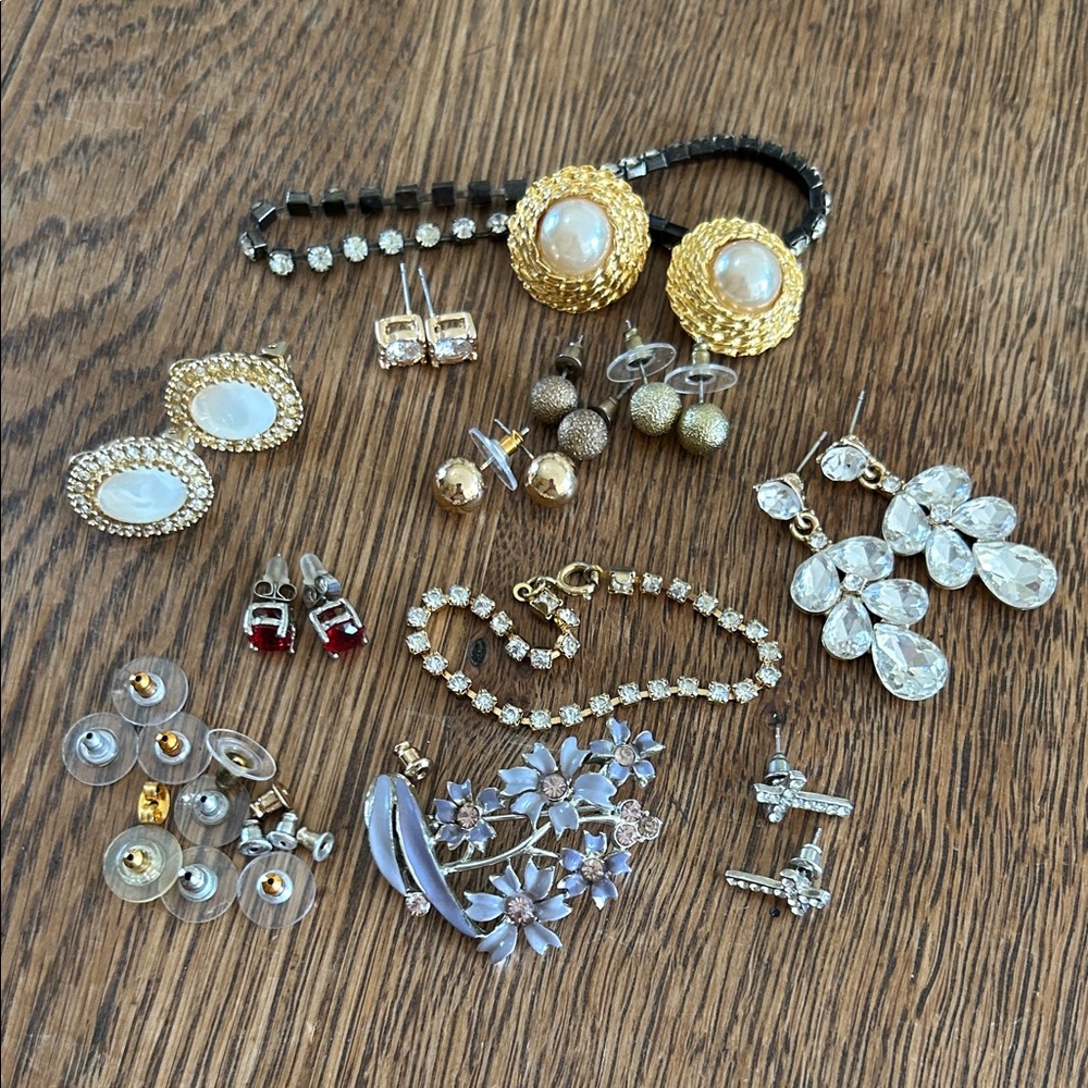 Elegant Gold and Silver Jewelry Set